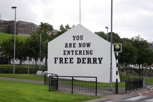 La famosa esquina de Free Derry, en el Barrio de Bogside en Derry